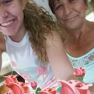 Meet your Posher, Sandy